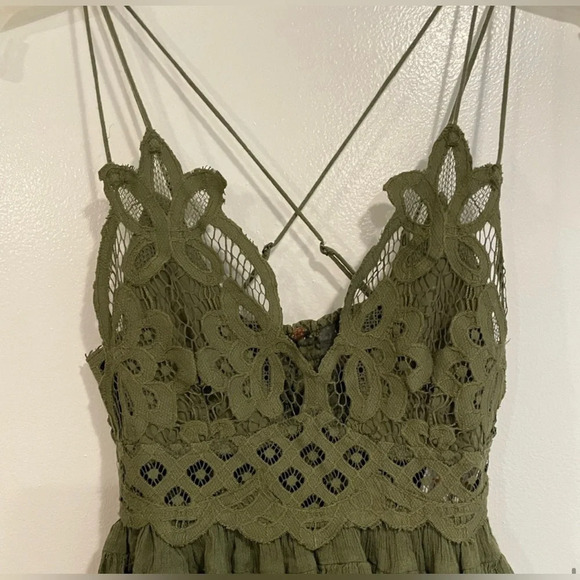 Free People Adella Cami Size XSMALL in Olive - Picture 8 of 9
